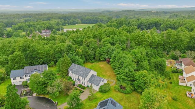 14 Sweet William Circle, Nashua, NH 03062