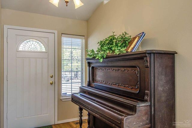 144927 Ringo Court, La Pine, OR 97739