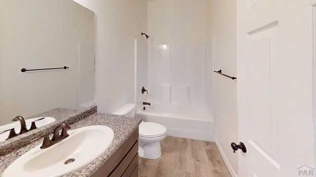 914 S Greenway Ave, Pueblo West, CO 81007