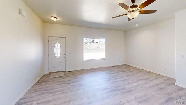 914 S Greenway Ave, Pueblo West, CO 81007