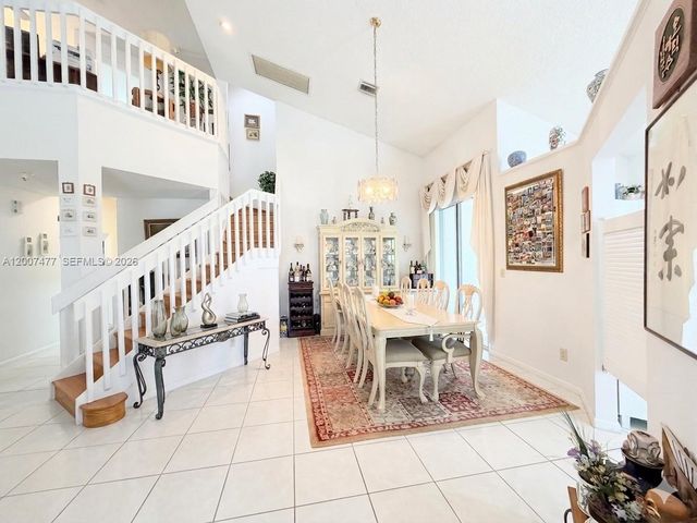 1510 W Lacosta Dr W, Pembroke Pines, FL 33027