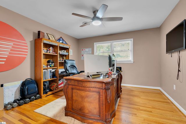 2209 Edgefield Road, Spartanburg, SC 29307