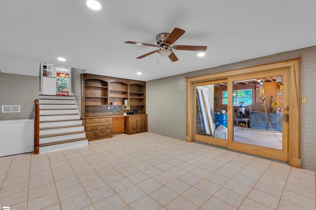 2209 Edgefield Road, Spartanburg, SC 29307