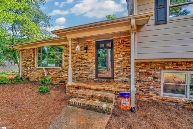2209 Edgefield Road, Spartanburg, SC 29307