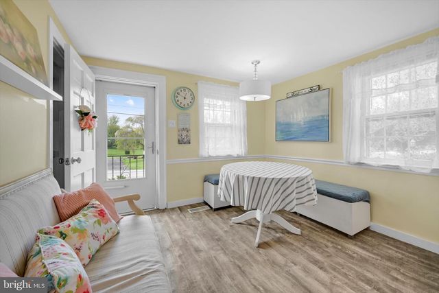 1523 VILLAGE RD, Strasburg, PA 17579