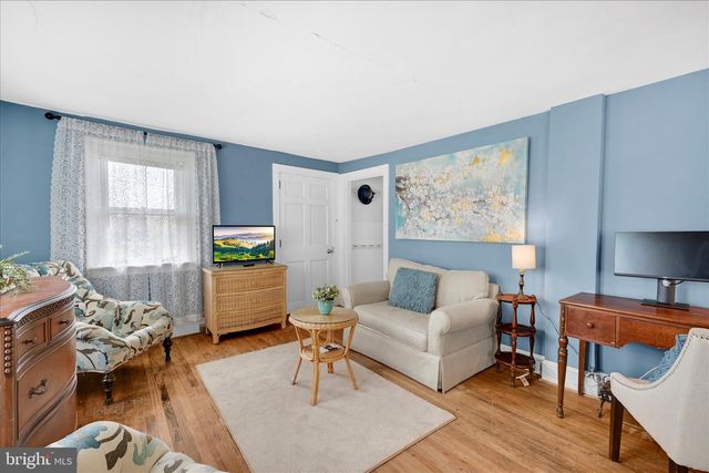 1523 VILLAGE RD, Strasburg, PA 17579