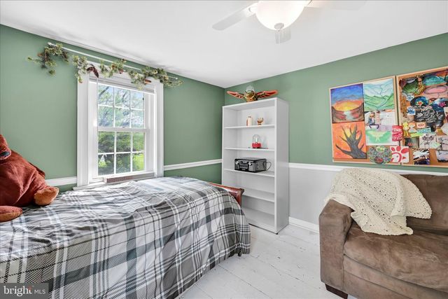 1523 VILLAGE RD, Strasburg, PA 17579