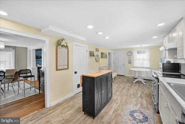 1523 VILLAGE RD, Strasburg, PA 17579