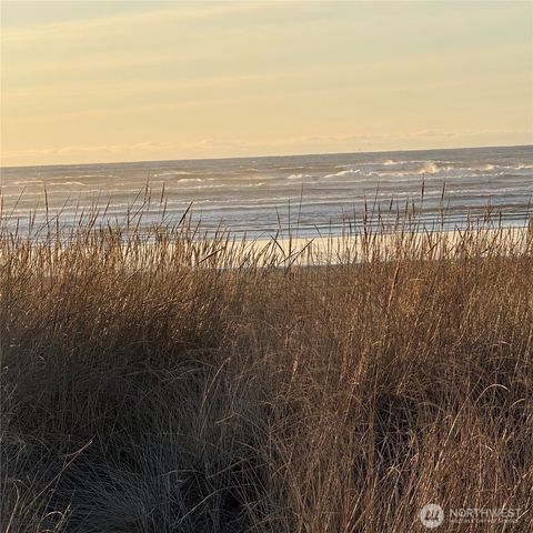 142 XXX 142nd Lane, Long Beach, WA 98631