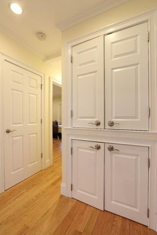 35-37 Beaconsfield Rd. 1, Brookline, MA 02445