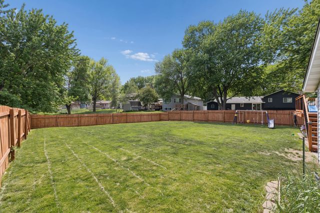 11481 99th Place N, Maple Grove, MN 55369