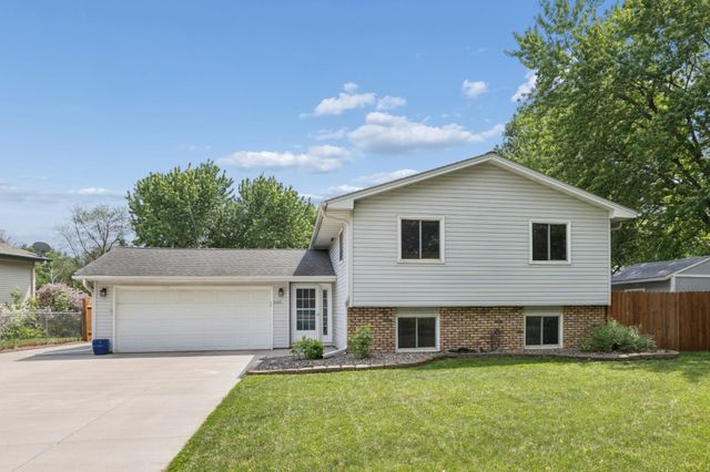 11481 99th Place N, Maple Grove, MN 55369