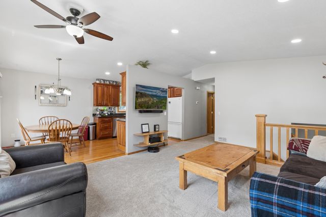 11481 99th Place N, Maple Grove, MN 55369