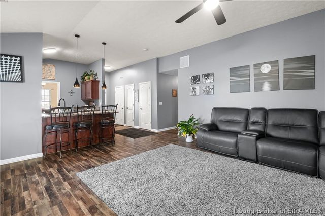 3657 Kerry Ann Way, Jeffersonville, IN 47130