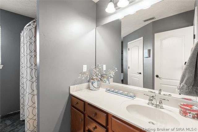 3657 Kerry Ann Way, Jeffersonville, IN 47130