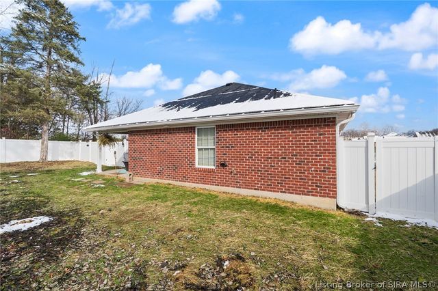 3657 Kerry Ann Way, Jeffersonville, IN 47130