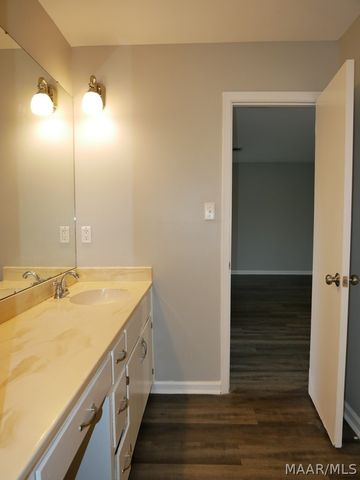 3411 Royal Carriage Drive, Montgomery, AL 36116