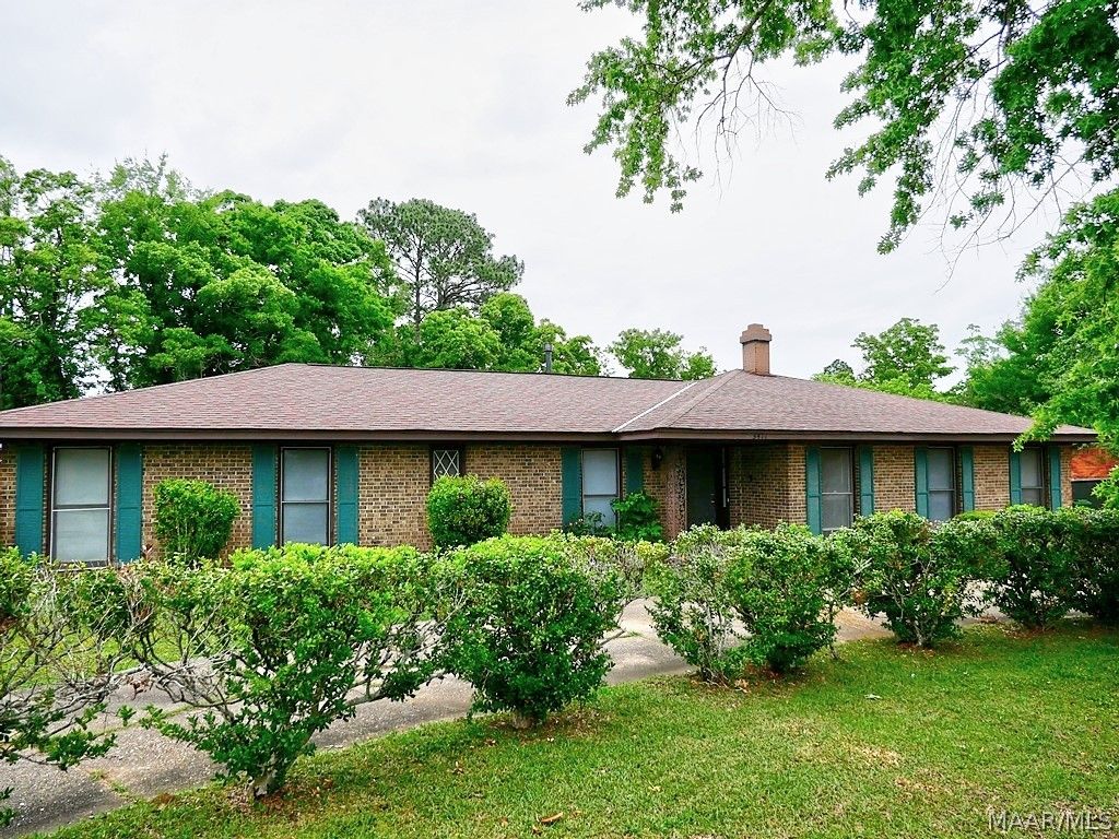 3411 Royal Carriage Drive, Montgomery, AL 36116