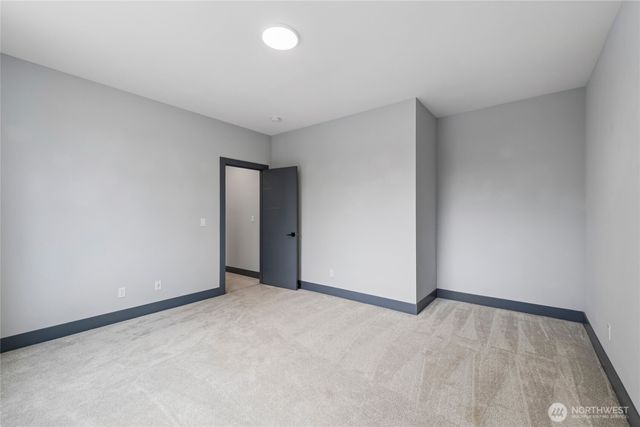 121 Palisades Place, Pacific, WA 98047