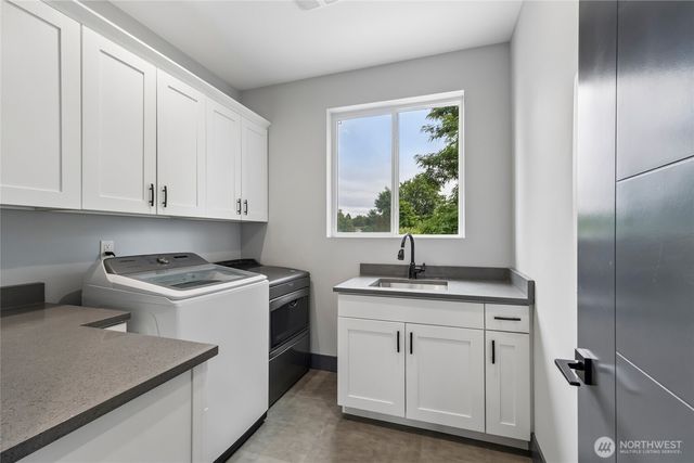 121 Palisades Place, Pacific, WA 98047
