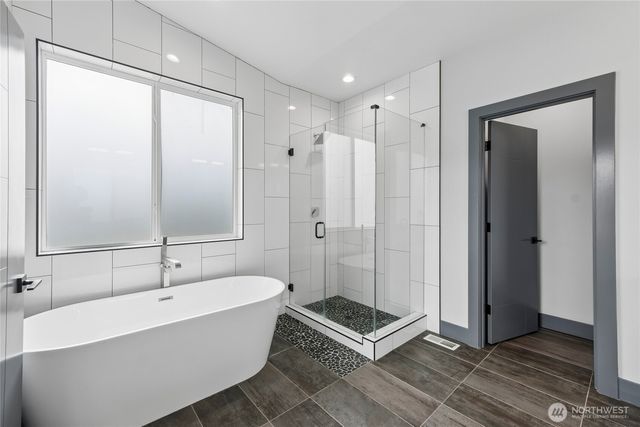 121 Palisades Place, Pacific, WA 98047