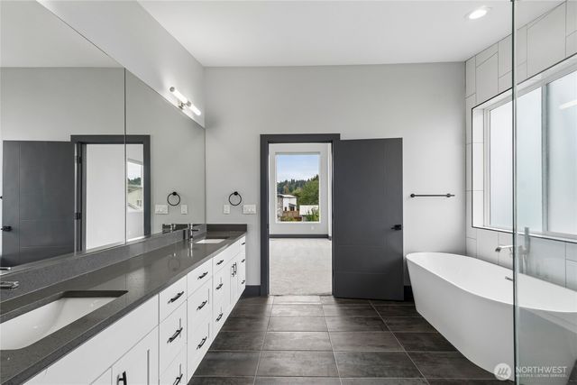 121 Palisades Place, Pacific, WA 98047