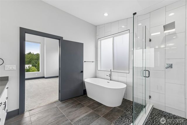 121 Palisades Place, Pacific, WA 98047