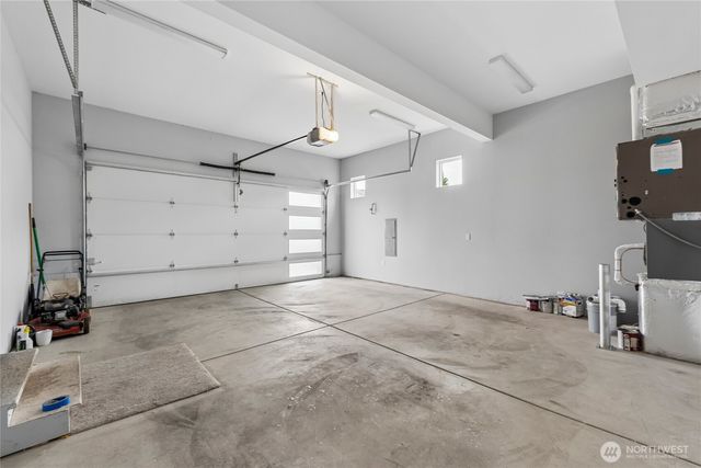 121 Palisades Place, Pacific, WA 98047