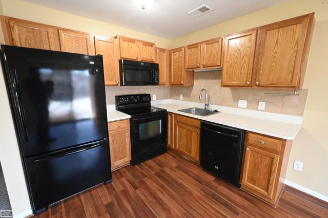 18530 E 14 Mile - B8 Road B8, Fraser, MI 48026