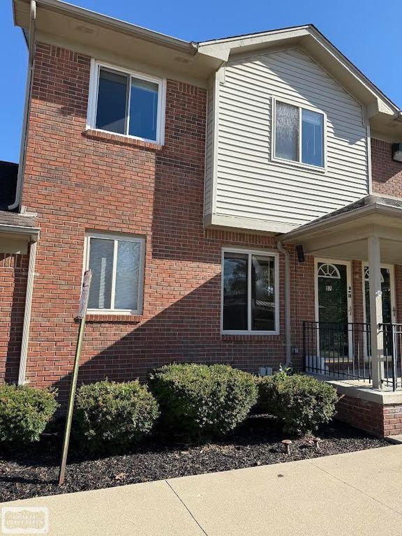 18530 E 14 Mile - B8 Road B8, Fraser, MI 48026