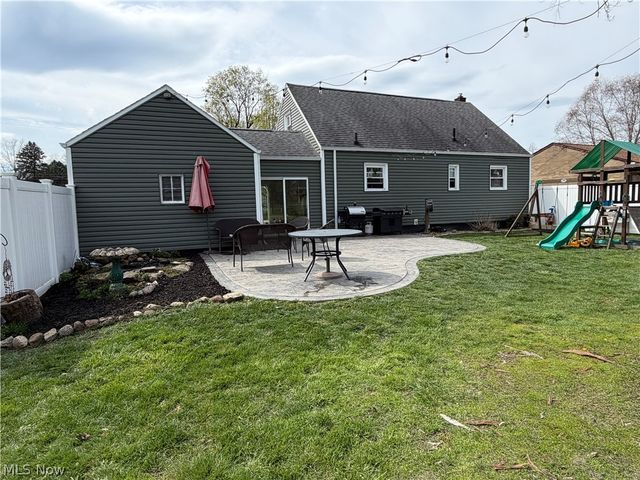 4300 Broadway Avenue NE, Louisville, OH 44641