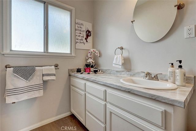 22916 saticoy Street, West Hills, CA 91304
