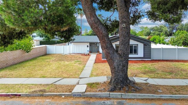 22916 saticoy Street, West Hills, CA 91304