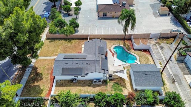 22916 saticoy Street, West Hills, CA 91304