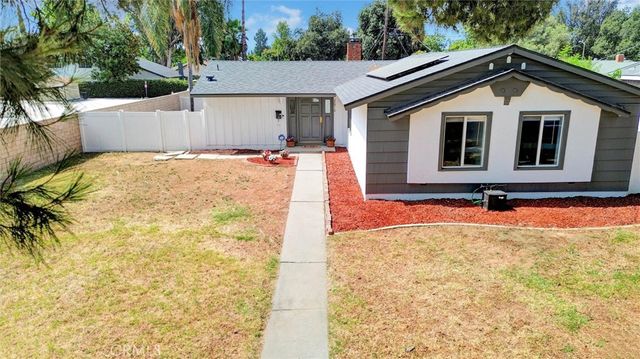 22916 saticoy Street, West Hills, CA 91304