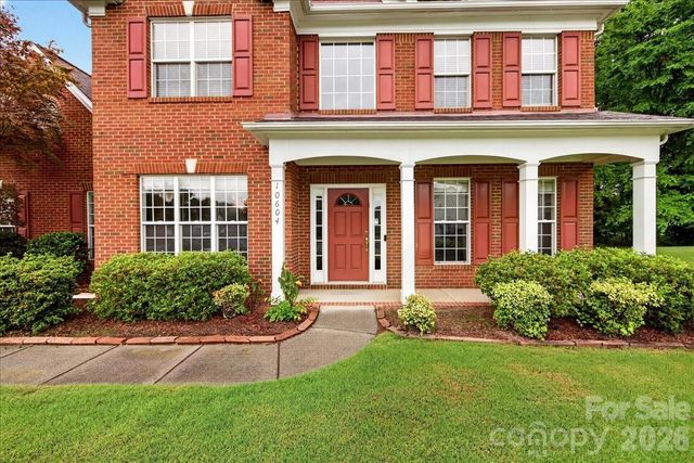 10604 Knight Castle Drive 60, Charlotte, NC 28277
