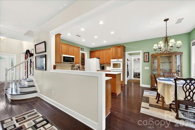 10604 Knight Castle Drive 60, Charlotte, NC 28277