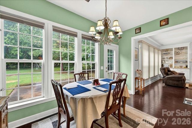 10604 Knight Castle Drive 60, Charlotte, NC 28277