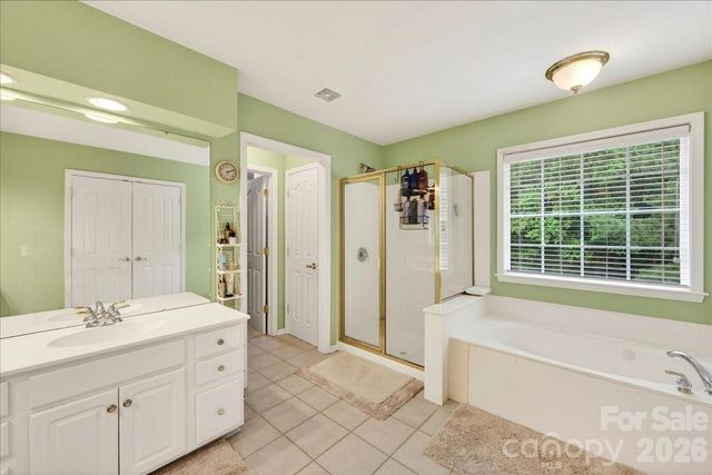10604 Knight Castle Drive 60, Charlotte, NC 28277