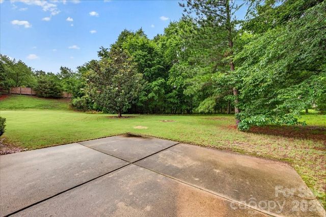 10604 Knight Castle Drive 60, Charlotte, NC 28277