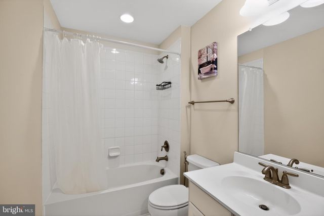 9045 MCPHERSON ST, Frederick, MD 21704