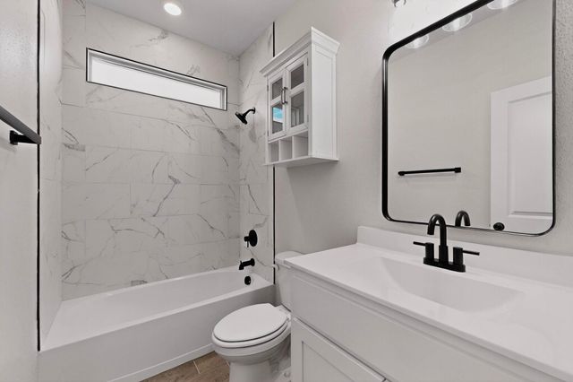 8517 Centerboard Lane, Fort Worth, TX 76179