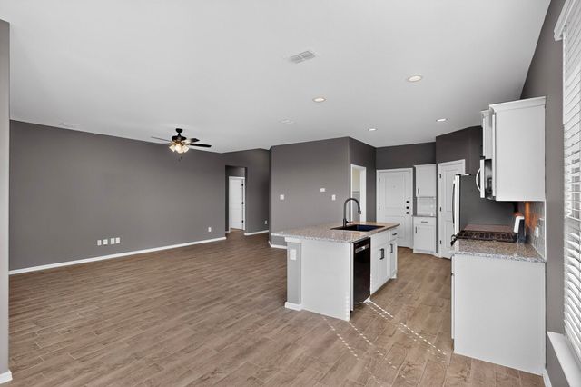 8517 Centerboard Lane, Fort Worth, TX 76179