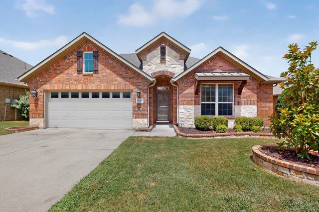 9215 Moon River Court, Arlington, TX 76002