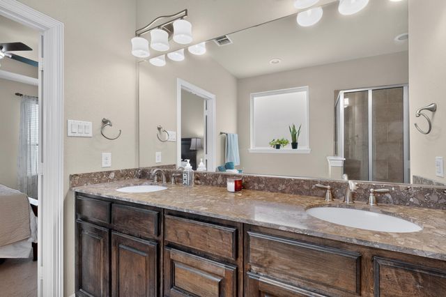 9215 Moon River Court, Arlington, TX 76002