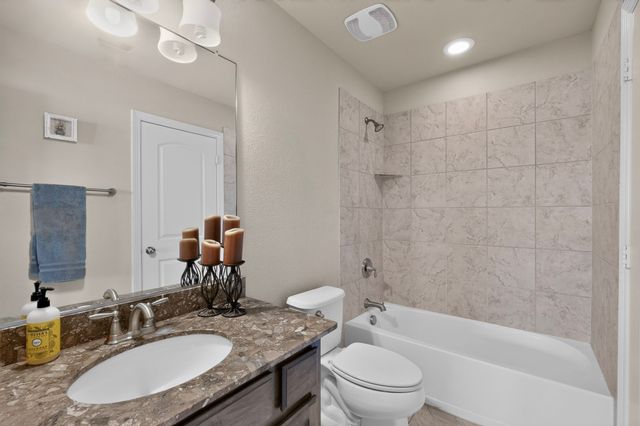 9215 Moon River Court, Arlington, TX 76002