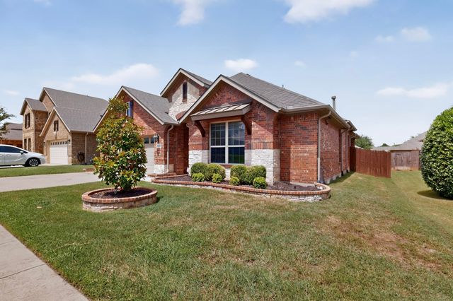 9215 Moon River Court, Arlington, TX 76002