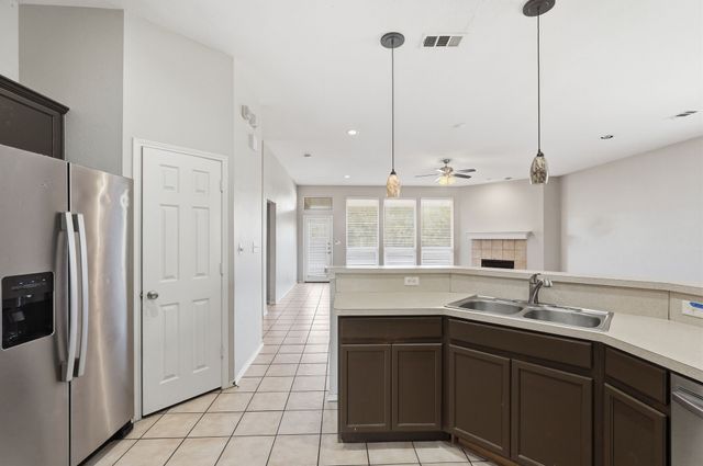 4203 Lucy Lane, Arlington, TX 76016