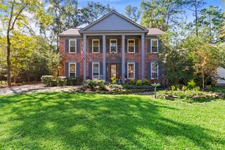 111 S Village Knoll Circle, The Woodlands, TX 77381