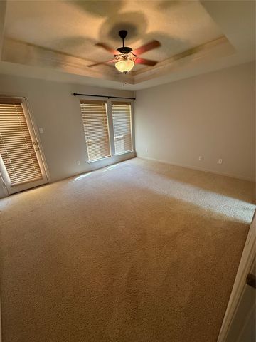 5700 Cherrywood Lane, Arlington, TX 76016